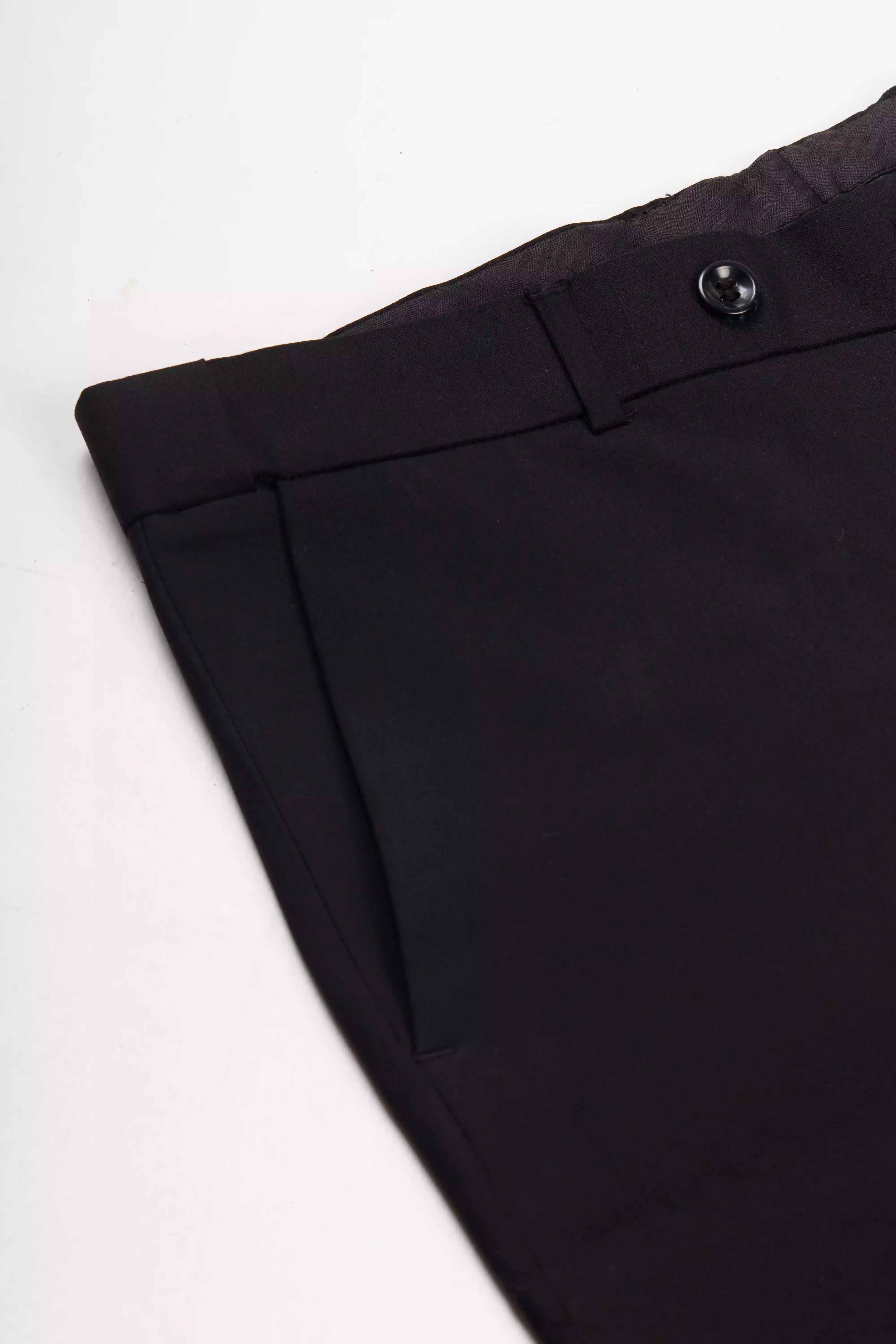 #color_Jet Black
