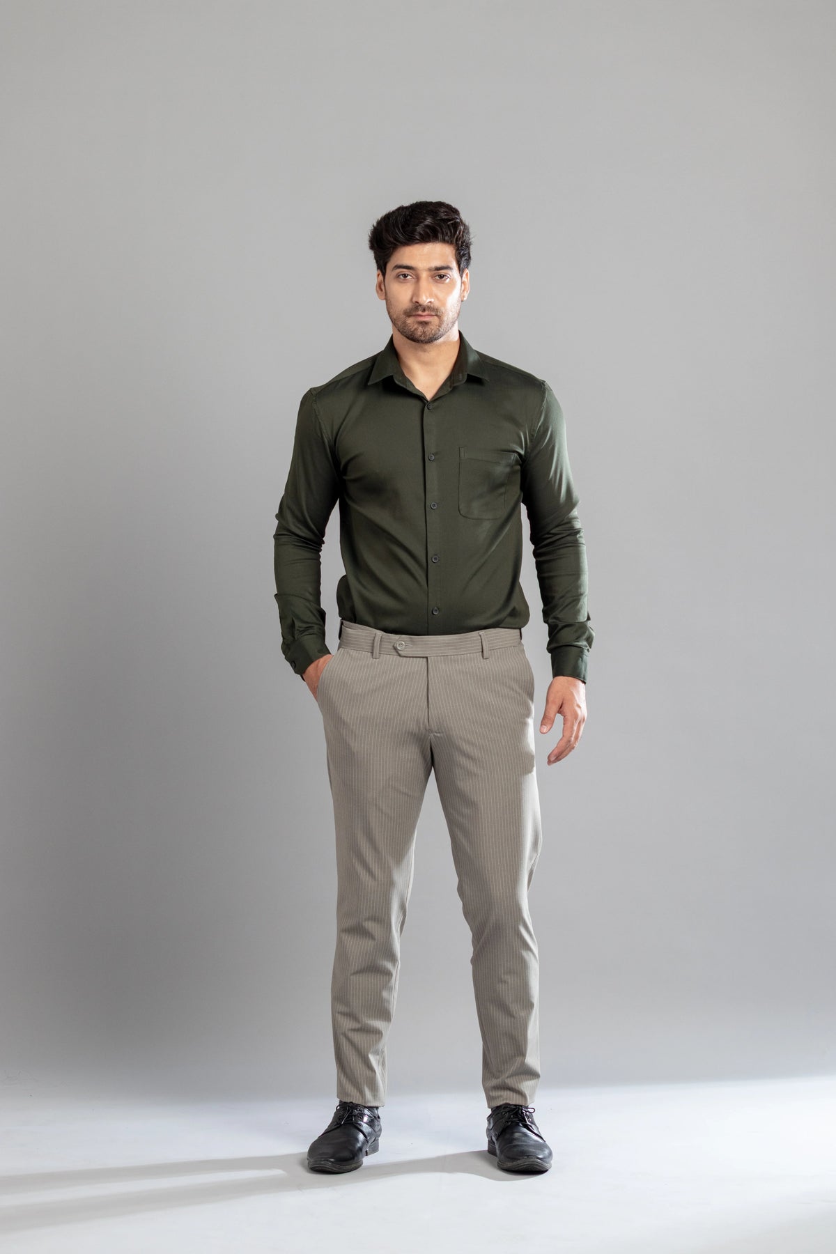 Concrete Mist Linear Stripe Flexiwaist Pants - Ankle Fit