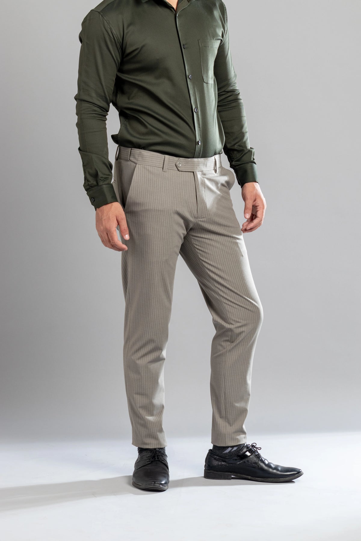 Concrete Mist Linear Stripe Flexiwaist Pants - Ankle Fit