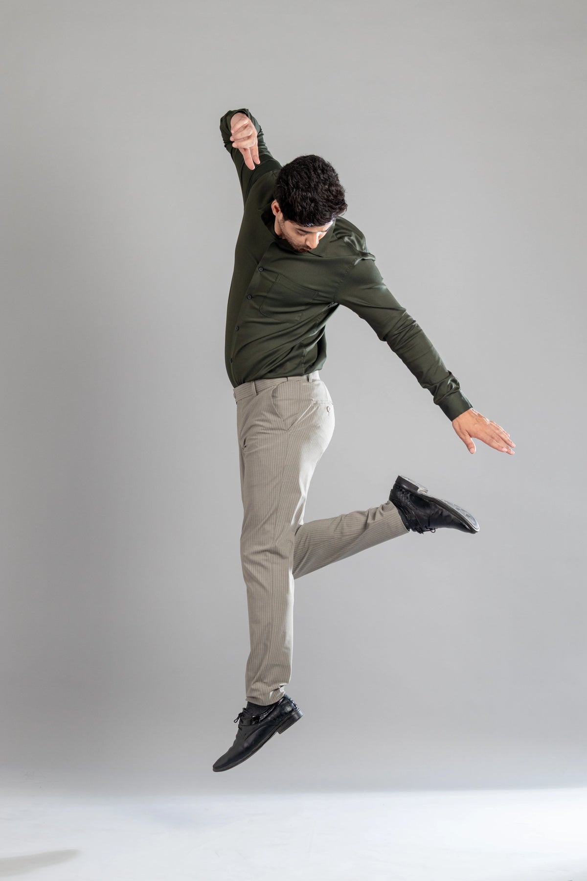 Concrete Mist Linear Stripe Flexiwaist Pants - Ankle Fit