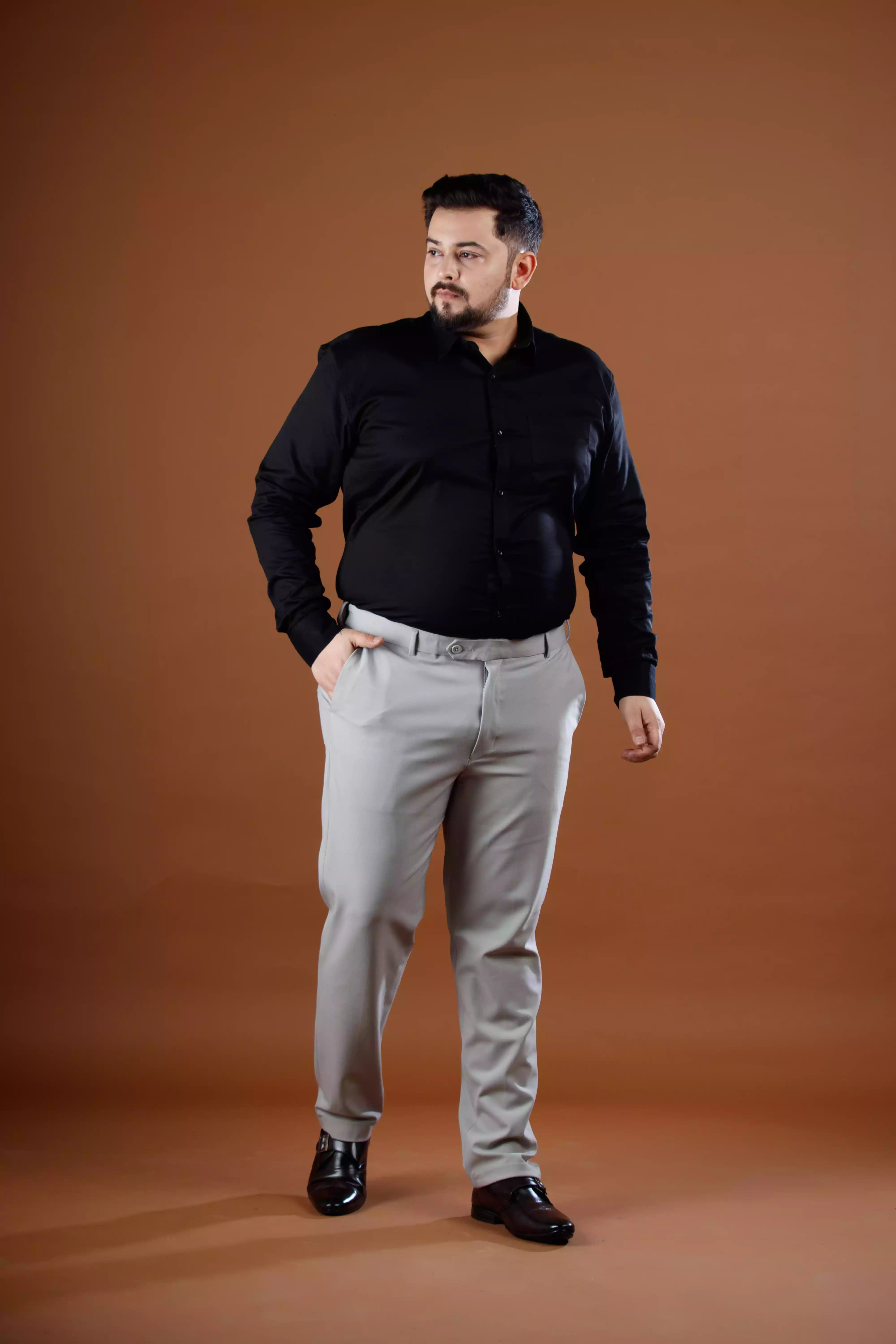 Men’s premium Light Grey FlexiPlus Straight Fit Pant - Front view