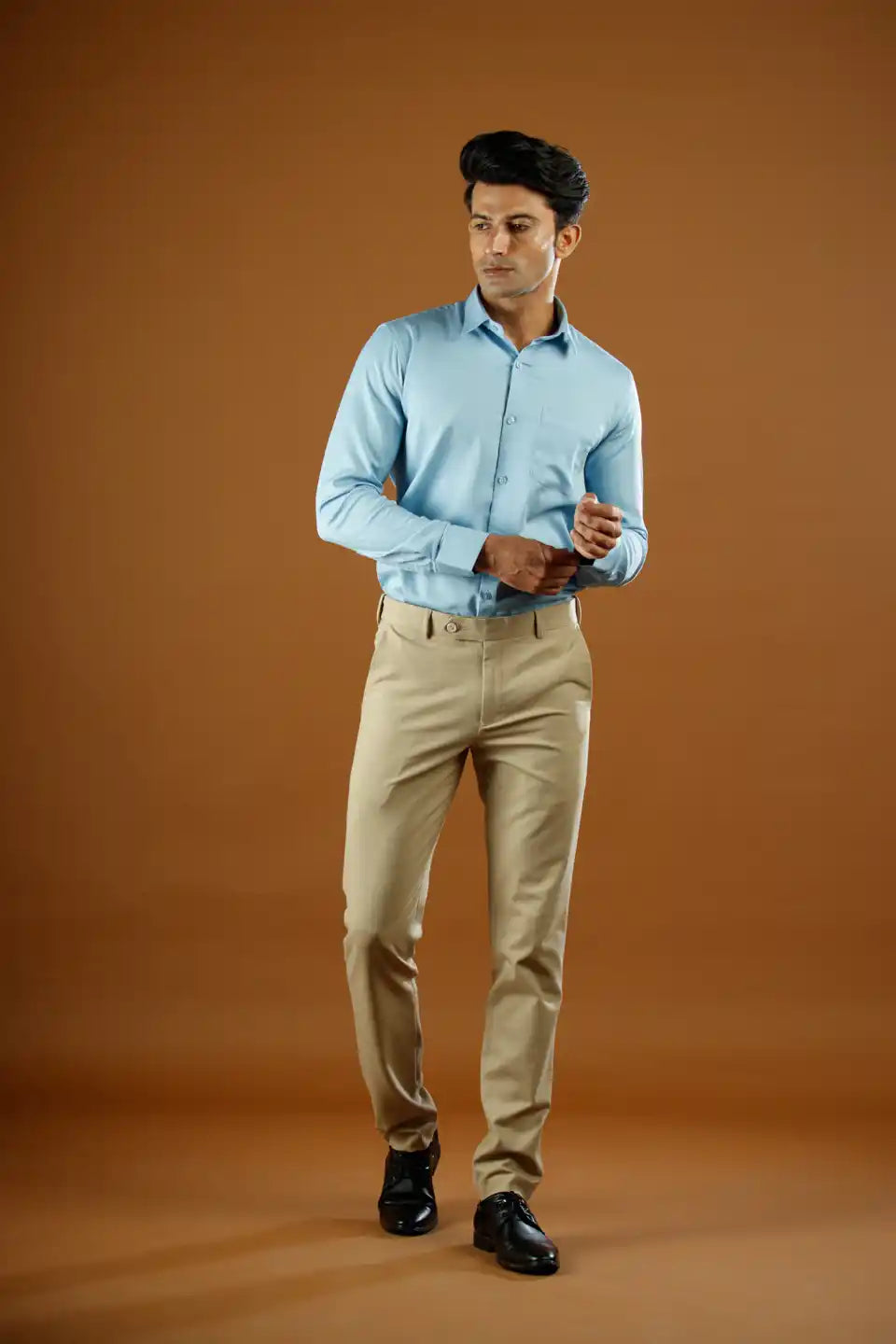 Men’s premium Sandstone FlexiPlus Straight Fit Pant - Front view