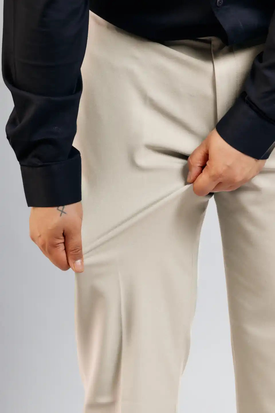 Men’s premium White Dove FlexiPlus Straight Fit Pant - Close view