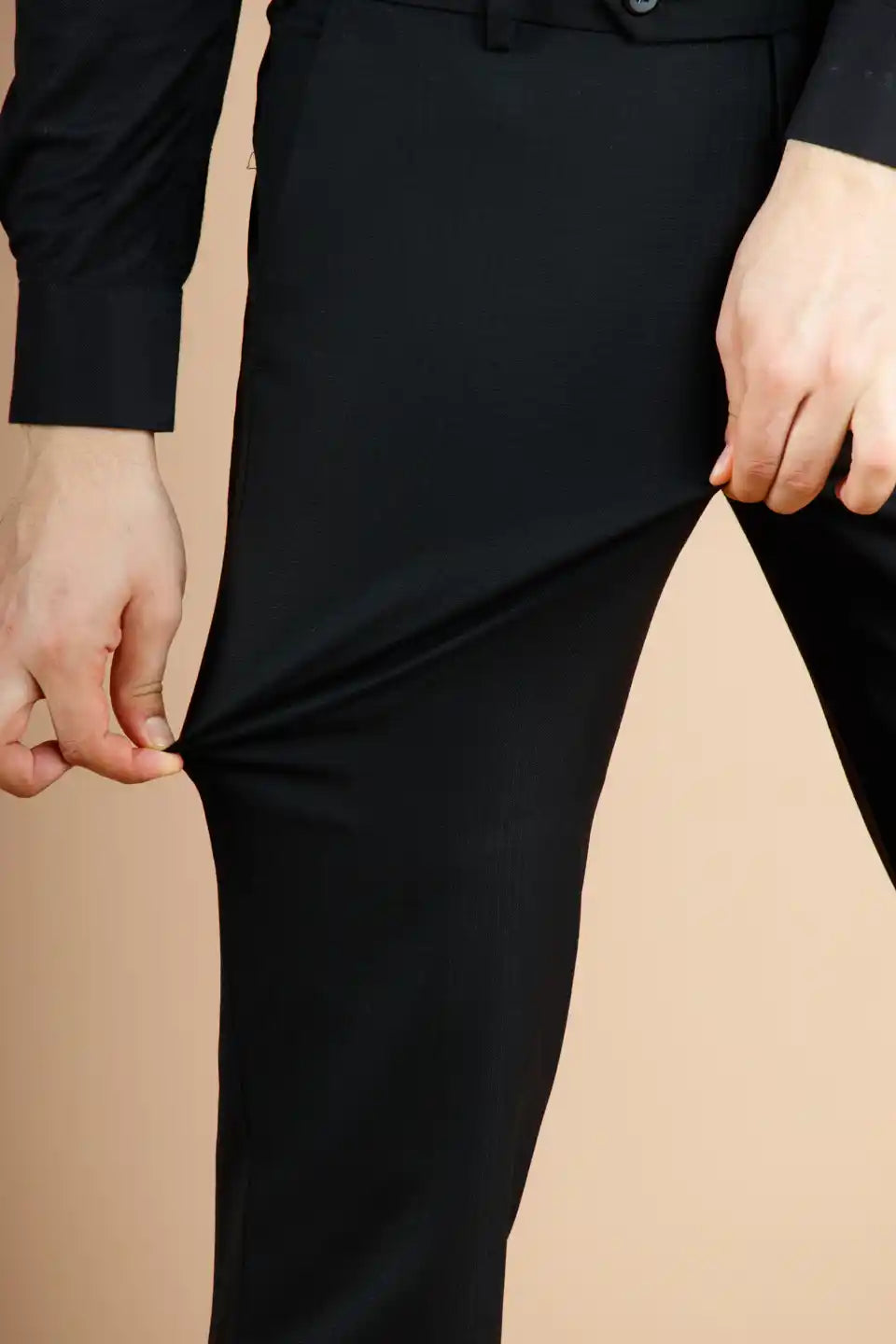 Men’s premium Bison Warp Checks Flexiwaist Pants – Close view