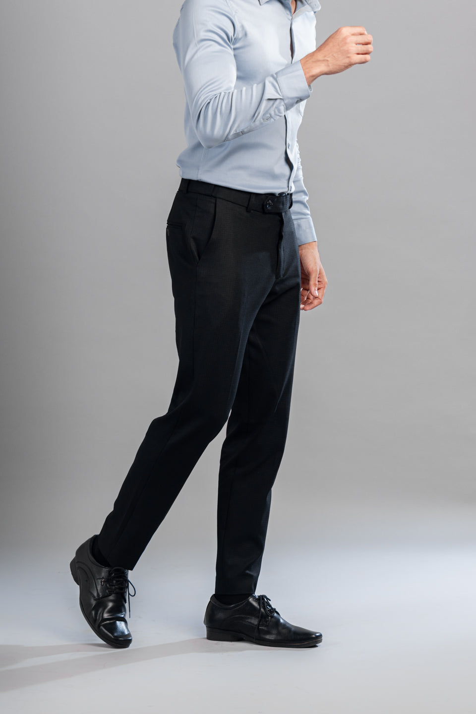 Men’s premium Bison Warp Checks Flexiwaist Pants – Lifestyle view