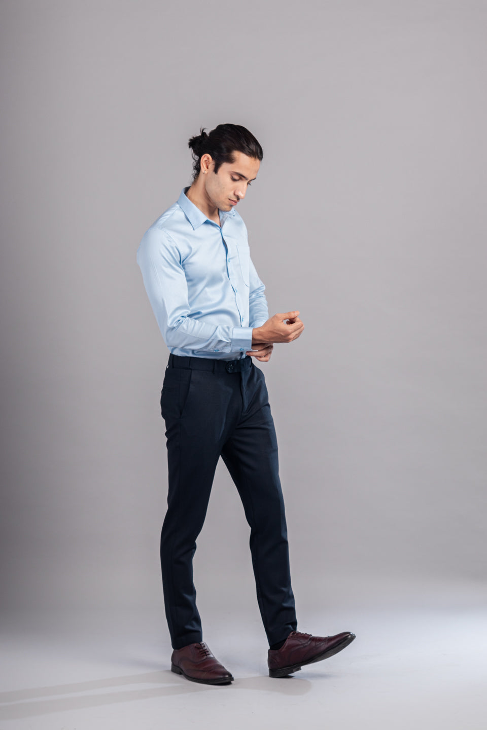 Warp Checks Flexiwaist Pants Iguana- Lifestyle view