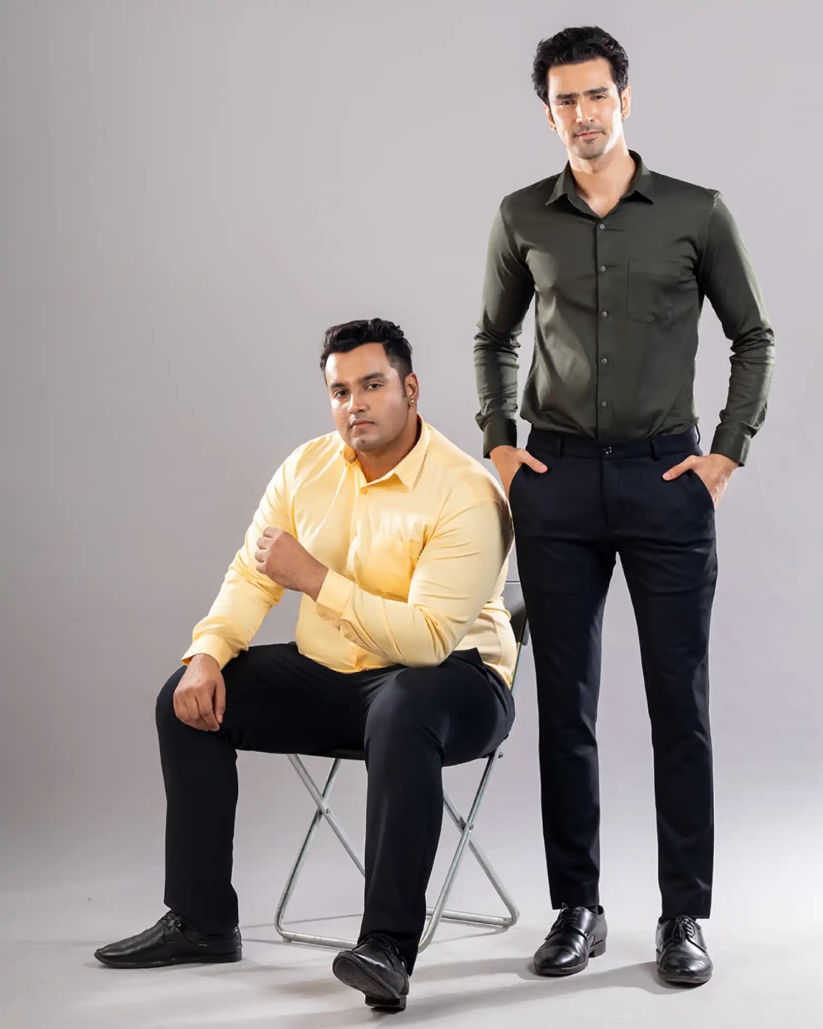 Men’s premium Navy Blue Truefit all day pants - lifestyle view