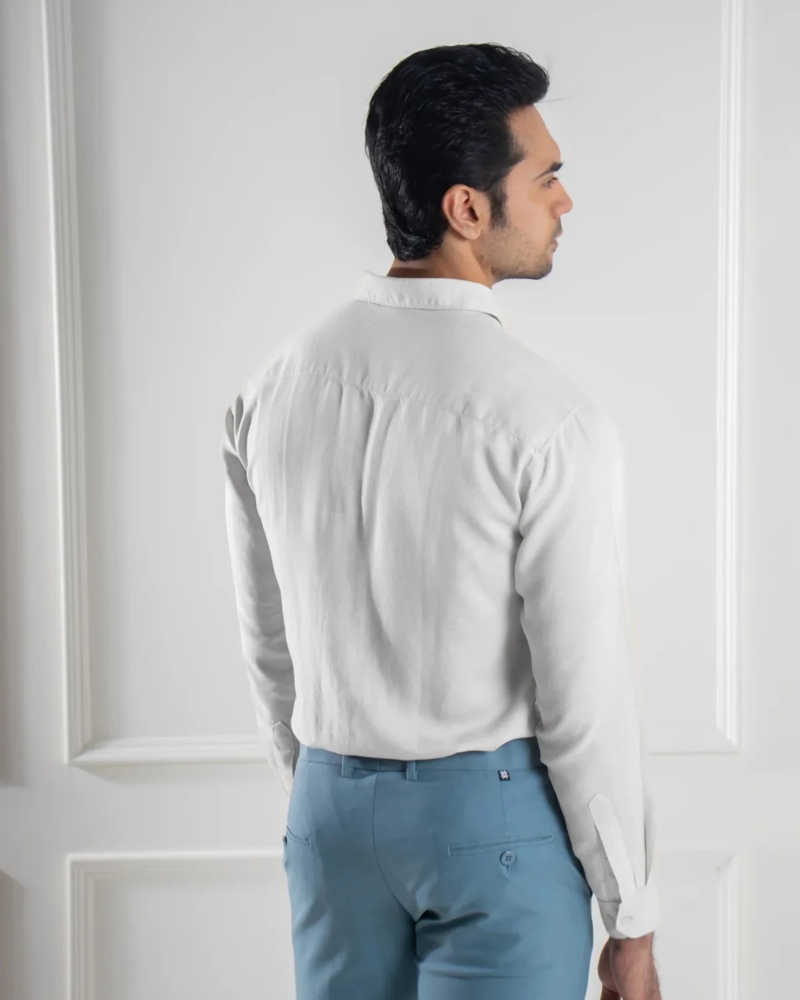 #color_Feather White