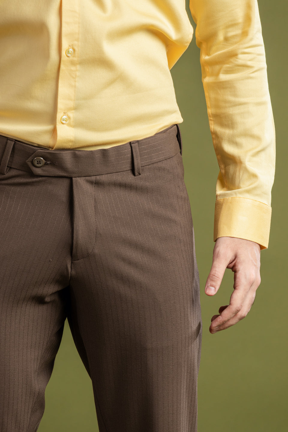 Walnut Brown Soft Lining Flexiwaist Pant – Close view