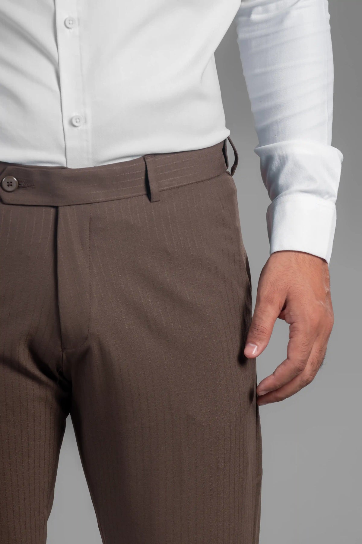 Walnut Brown Soft Lining Flexiwaist Pant – Close view