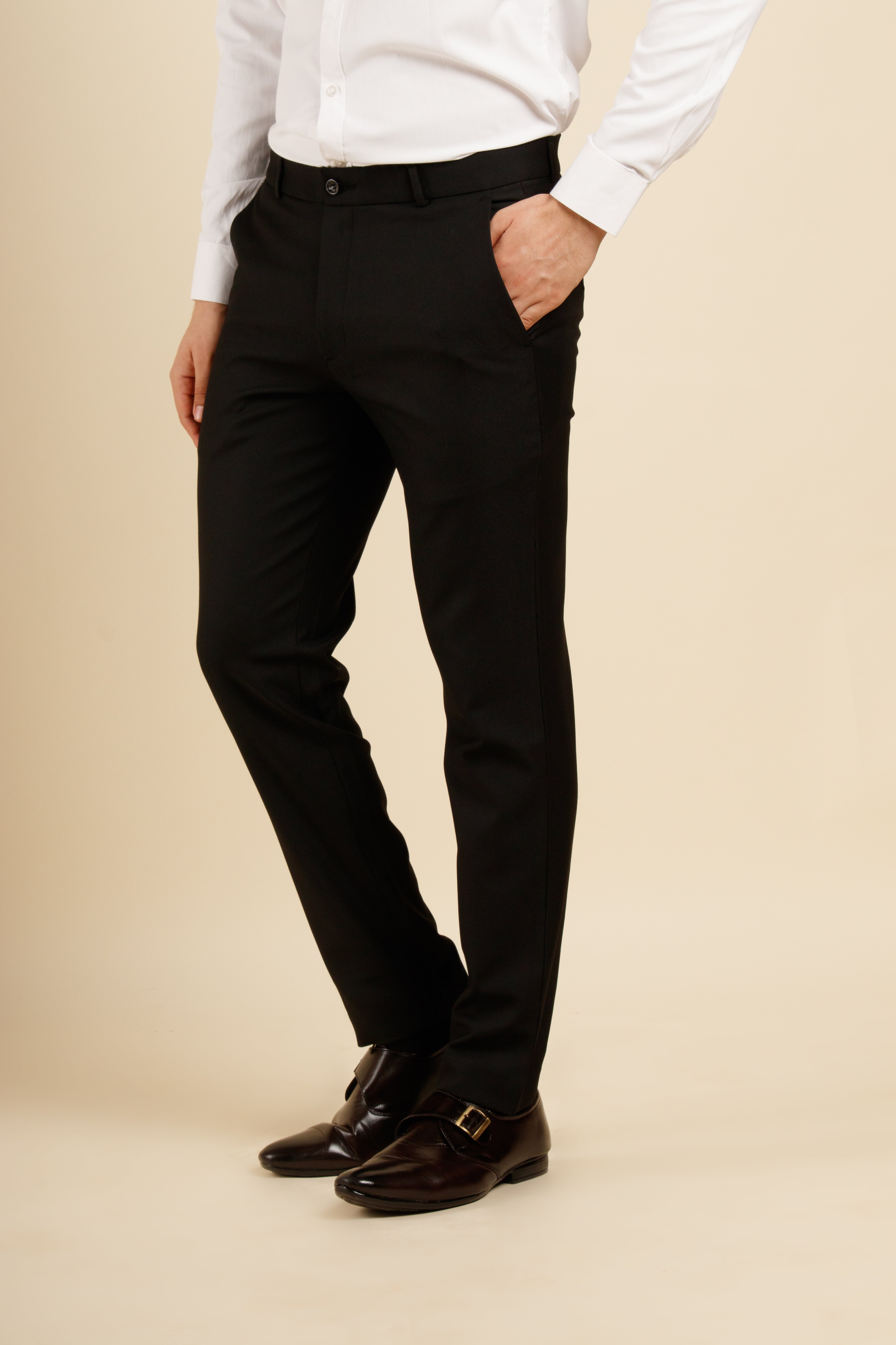 Ultra stretch Twill in black color