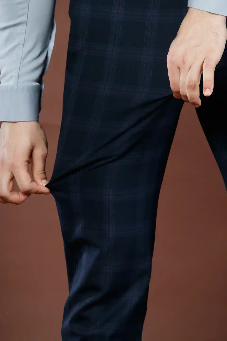 Men’s premium Electric Indigo Soho Checks Flexiwaist Pants - Close view