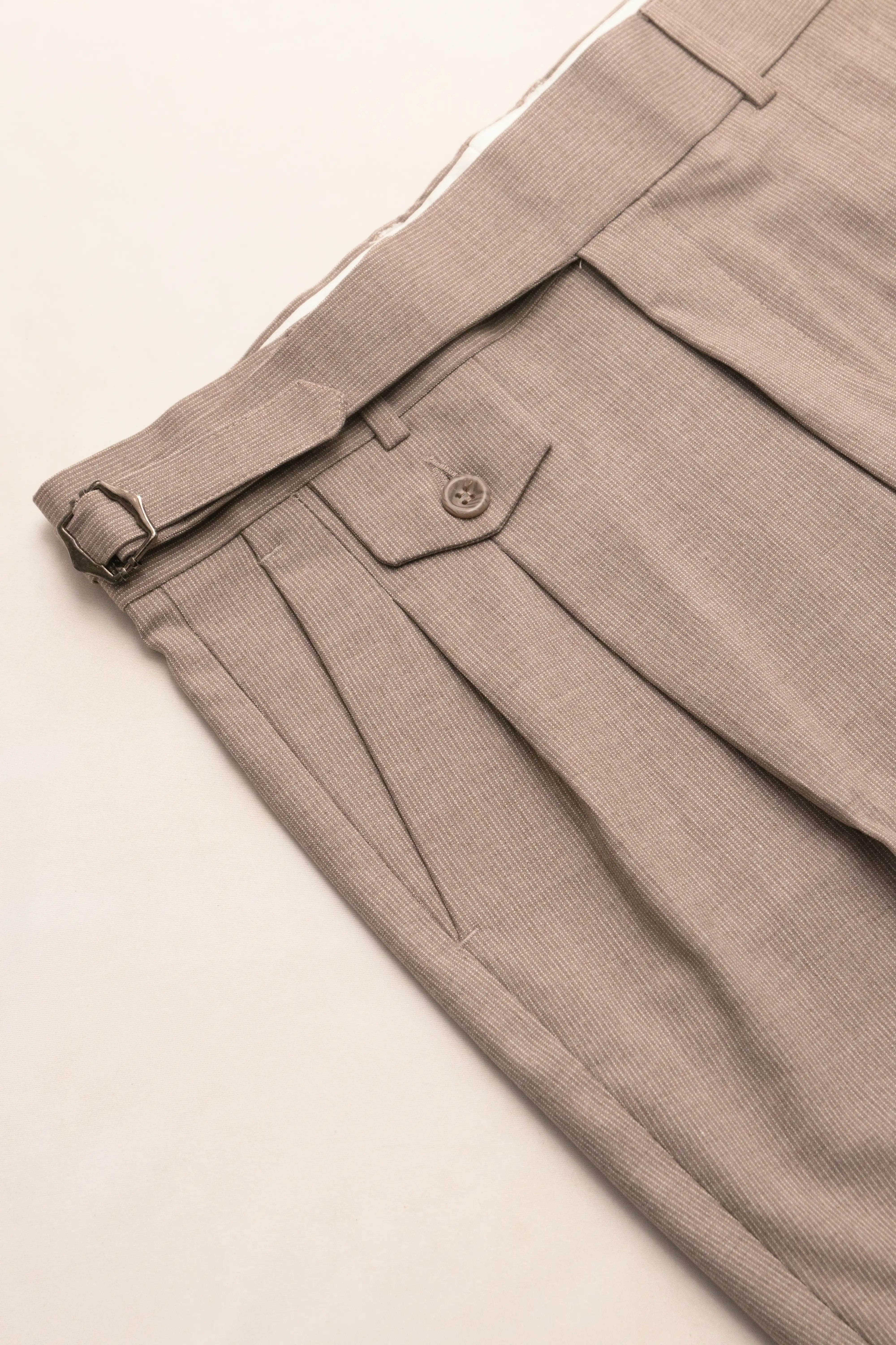 #color_Khaki
