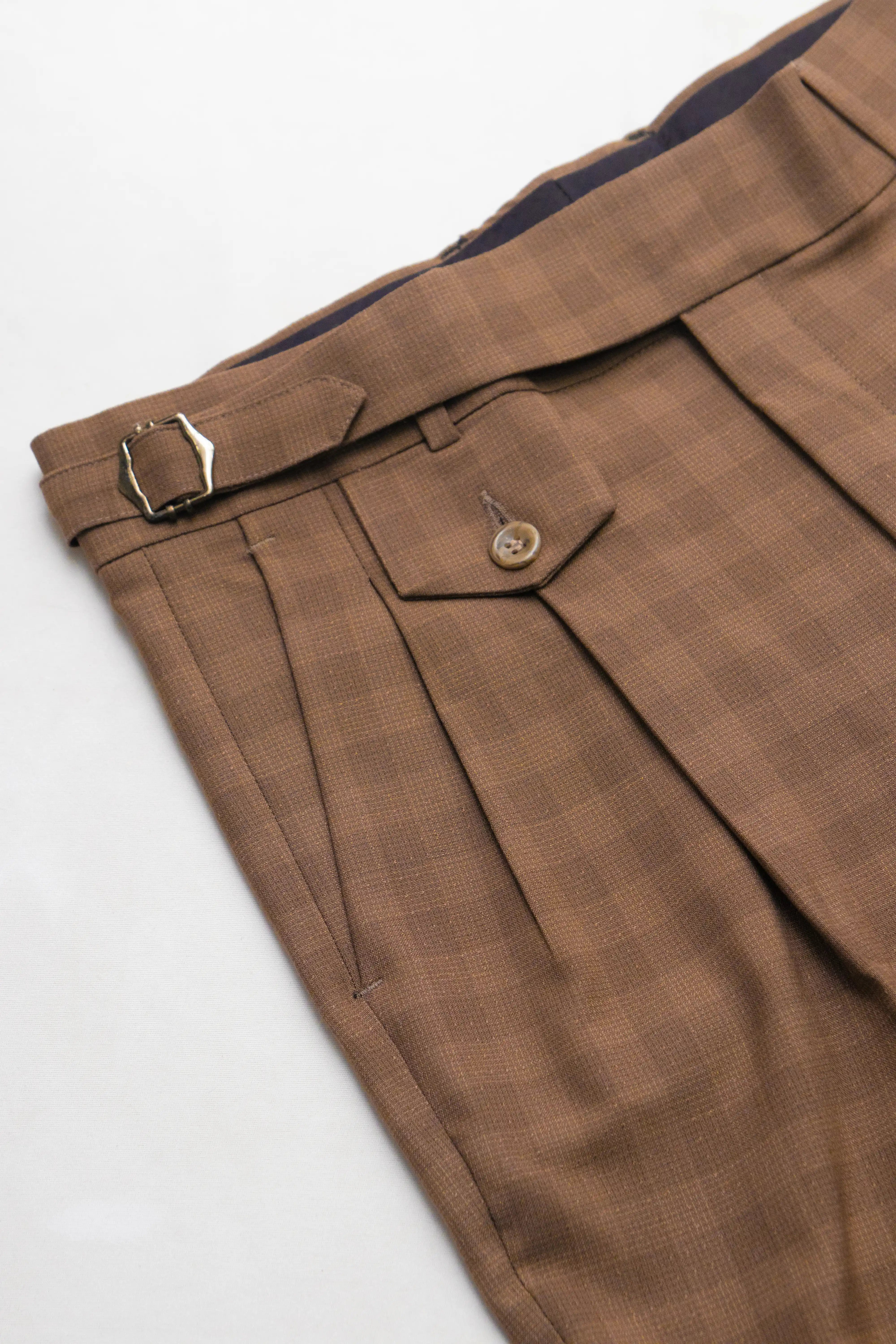 #color_Light Brown