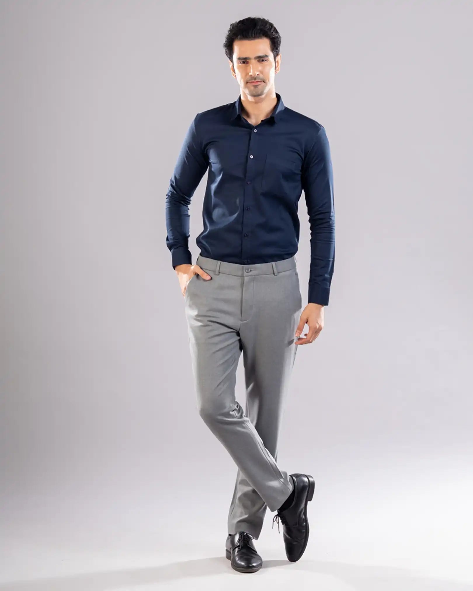 Men’s premium Mid Grey Truefit all day pants - lifestyle view