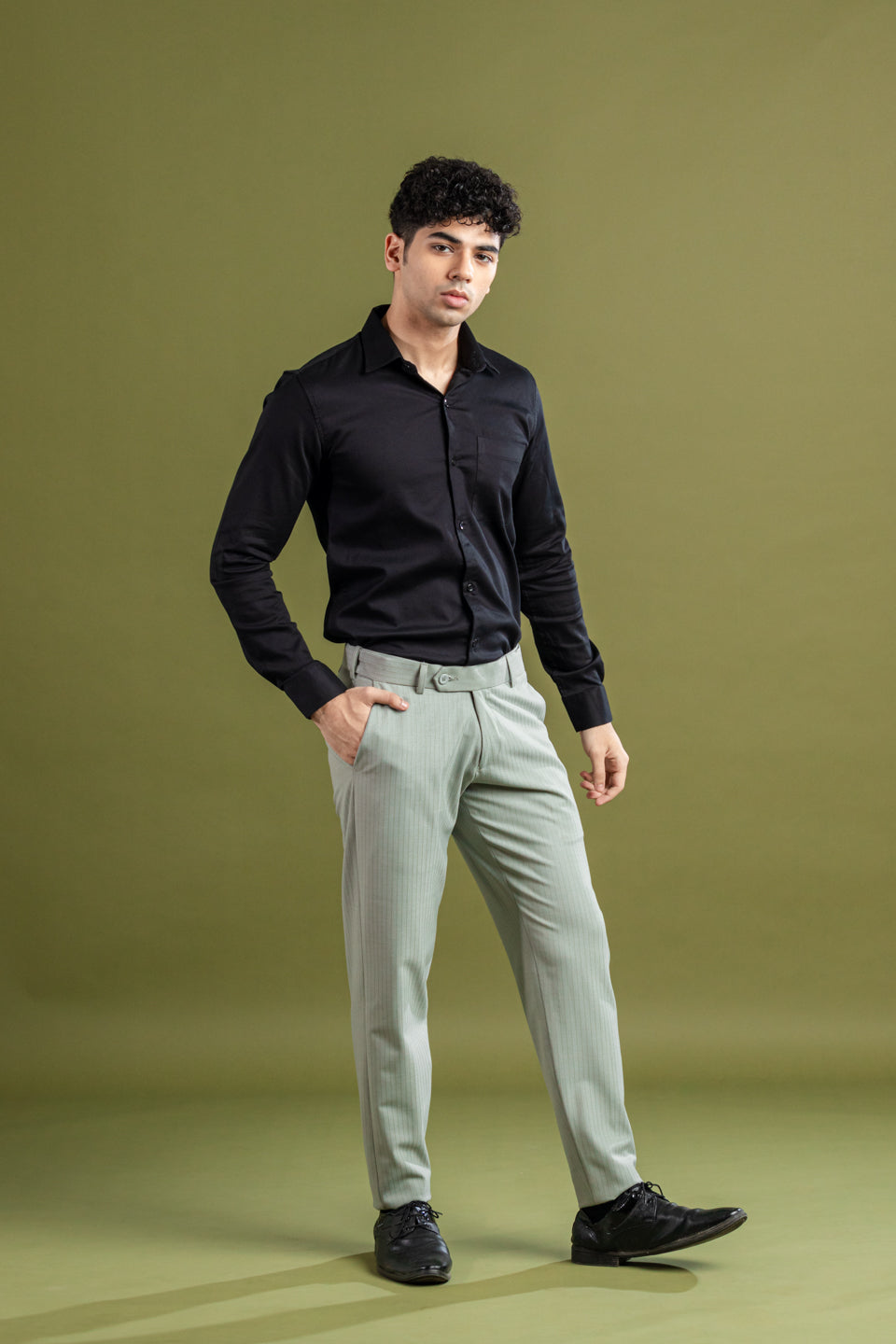 Ash Olive Soft Lining Flexiwaist Pant – Lifestyle view