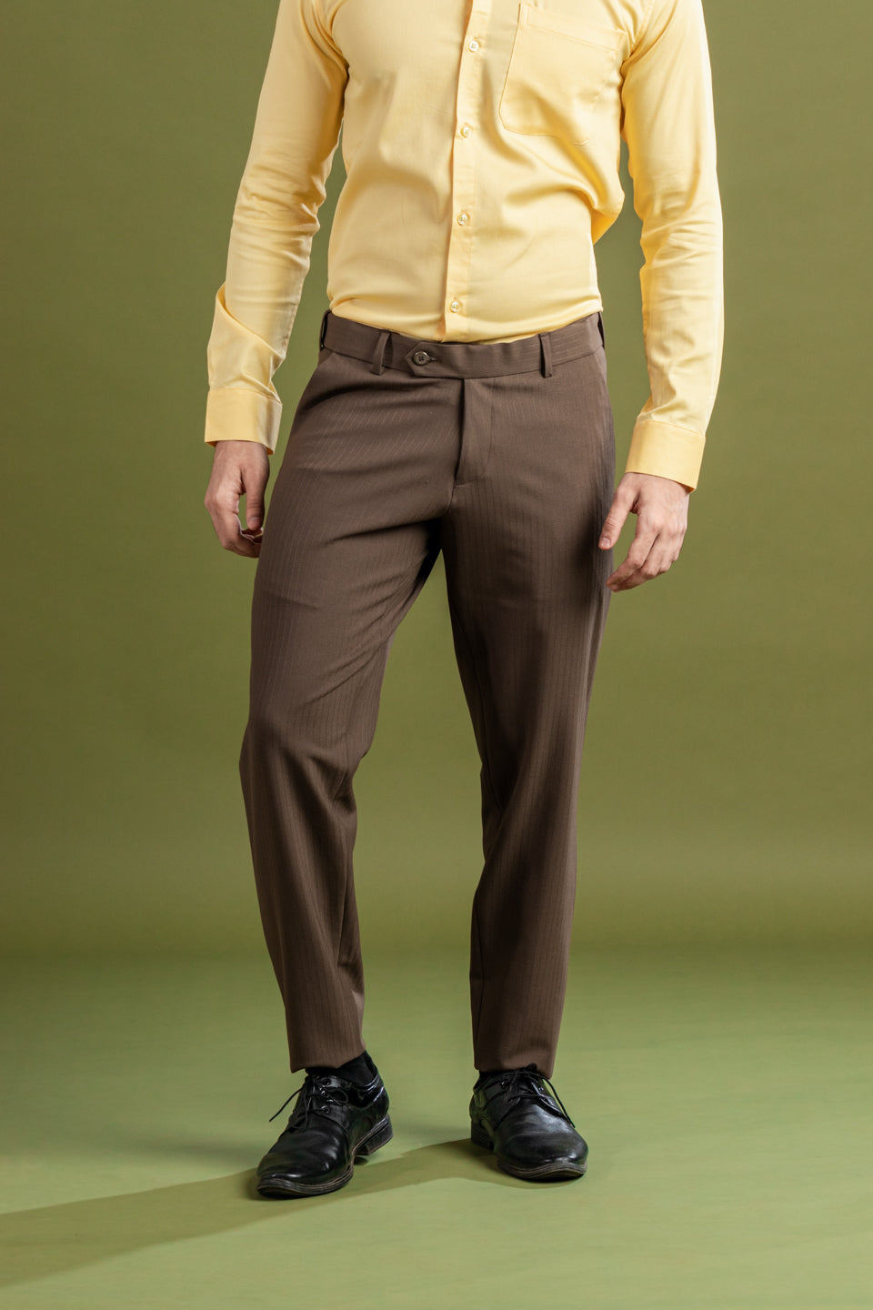 Walnut Brown Soft Lining Flexiwaist Pant – Front view