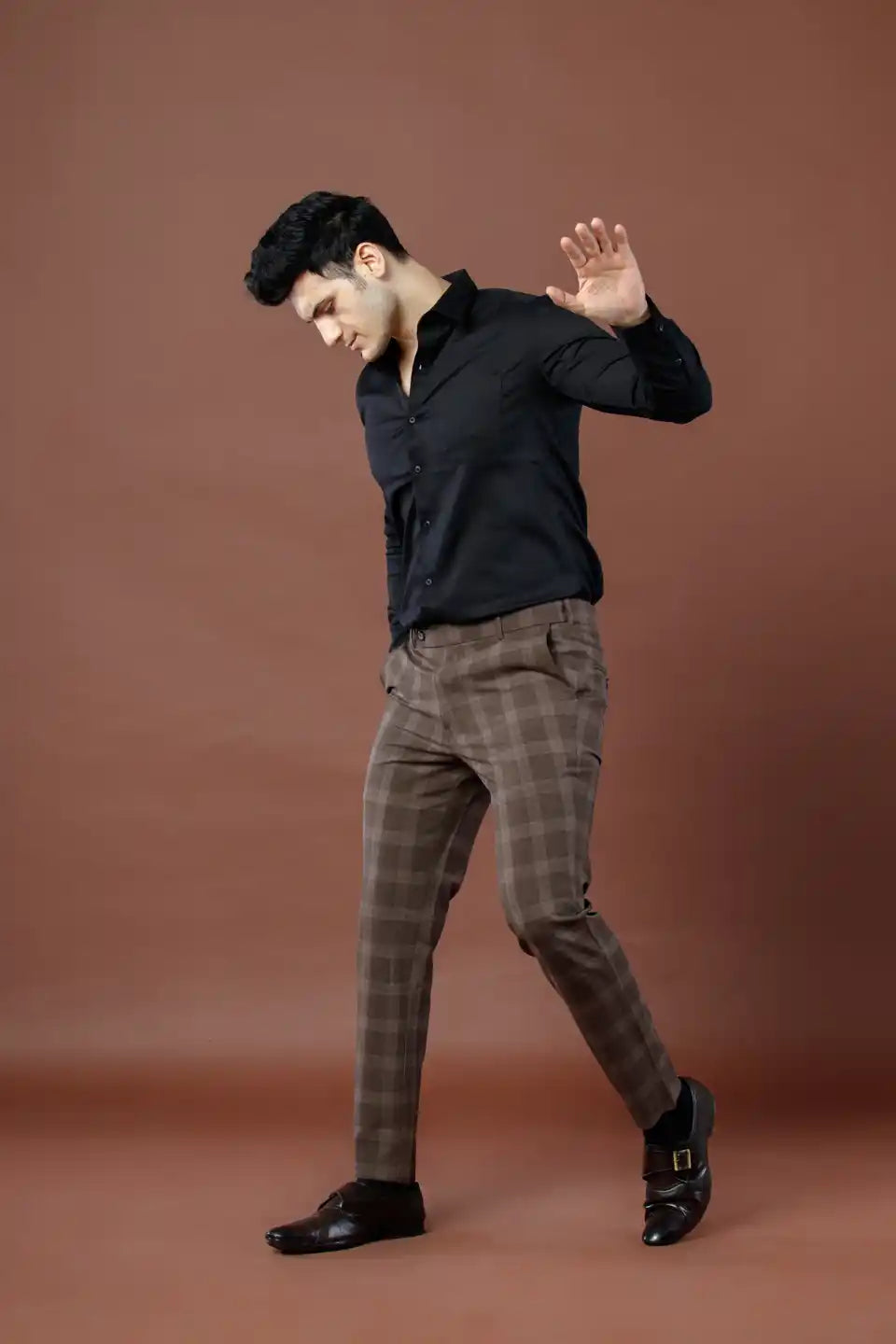 Men’s premium Standstorm Soho Checks Flexiwaist Pants - Lifestyle view