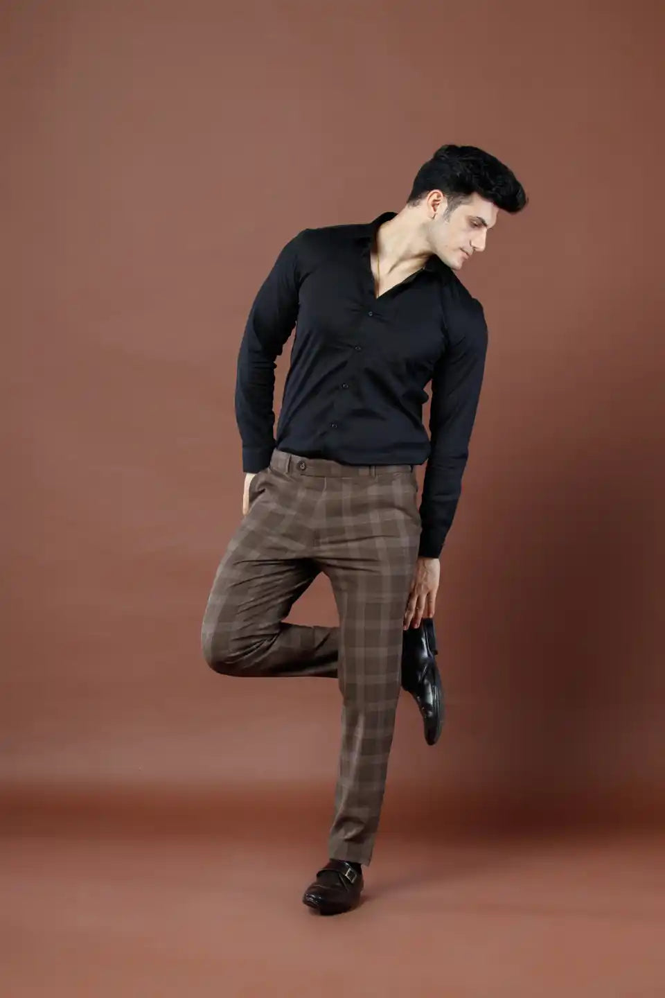 Men’s premium Standstorm Soho Checks Flexiwaist Pants - Lifestyle view