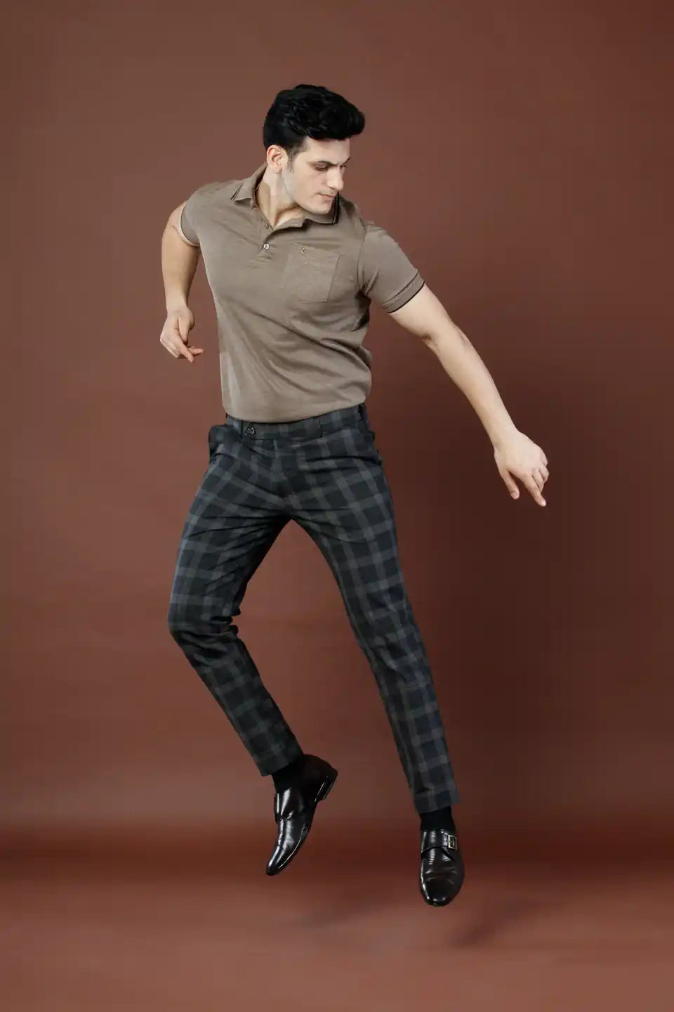 Men’s premium Storm Grey Soho Checks Flexiwaist Pants - Lifestyle view